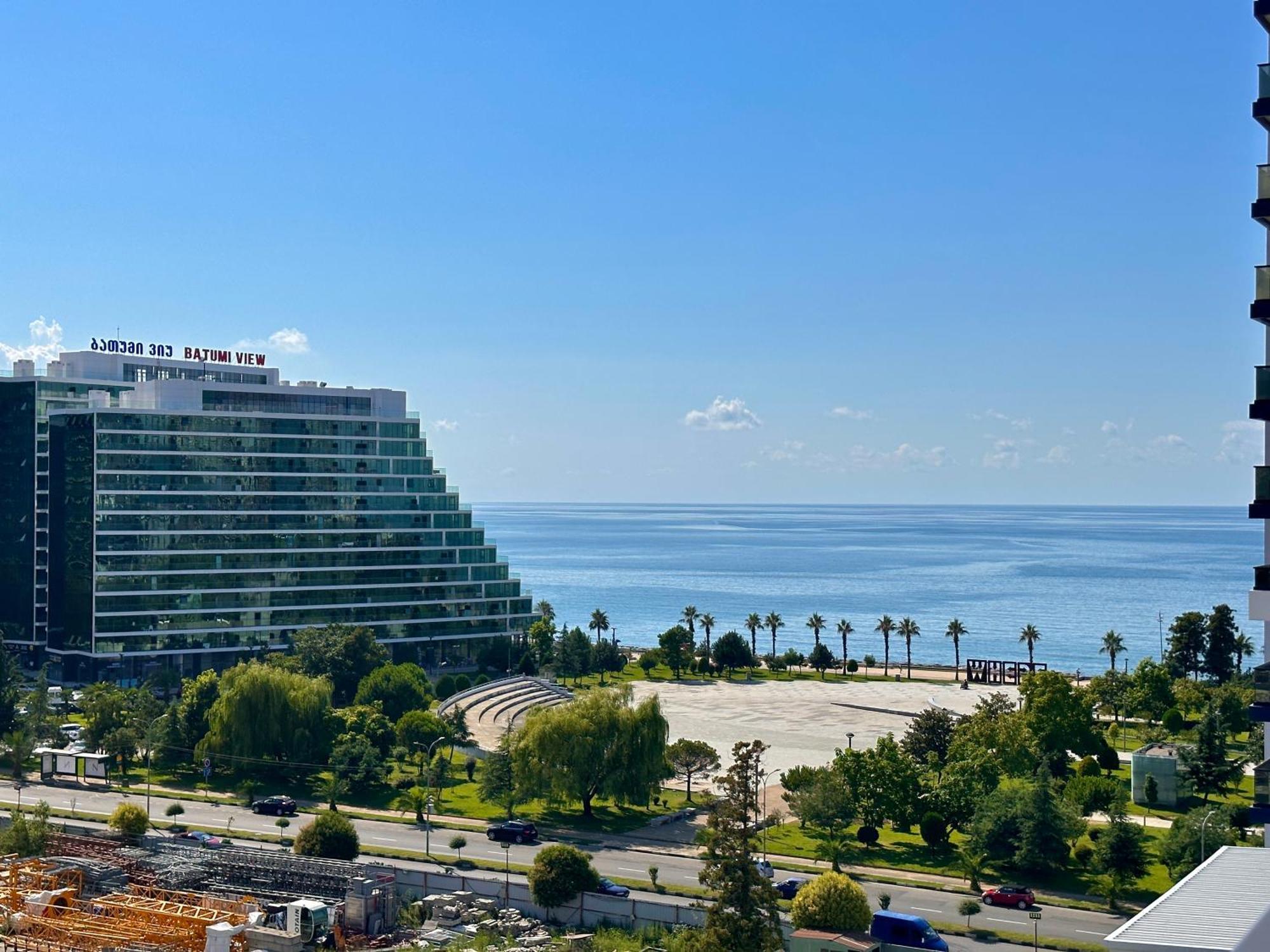 Batumi Boulevard Resort Екстер'єр фото