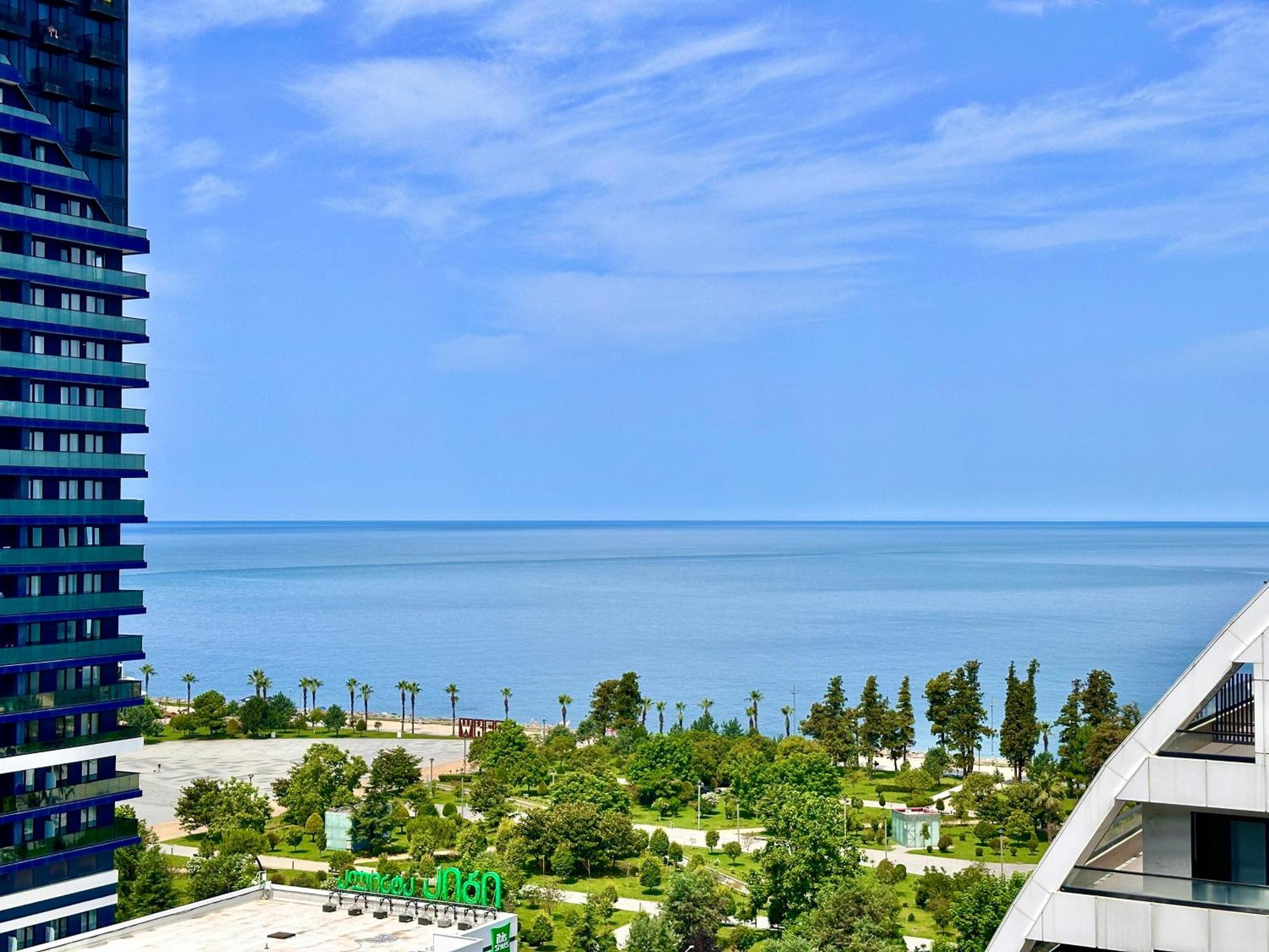 Batumi Boulevard Resort Екстер'єр фото
